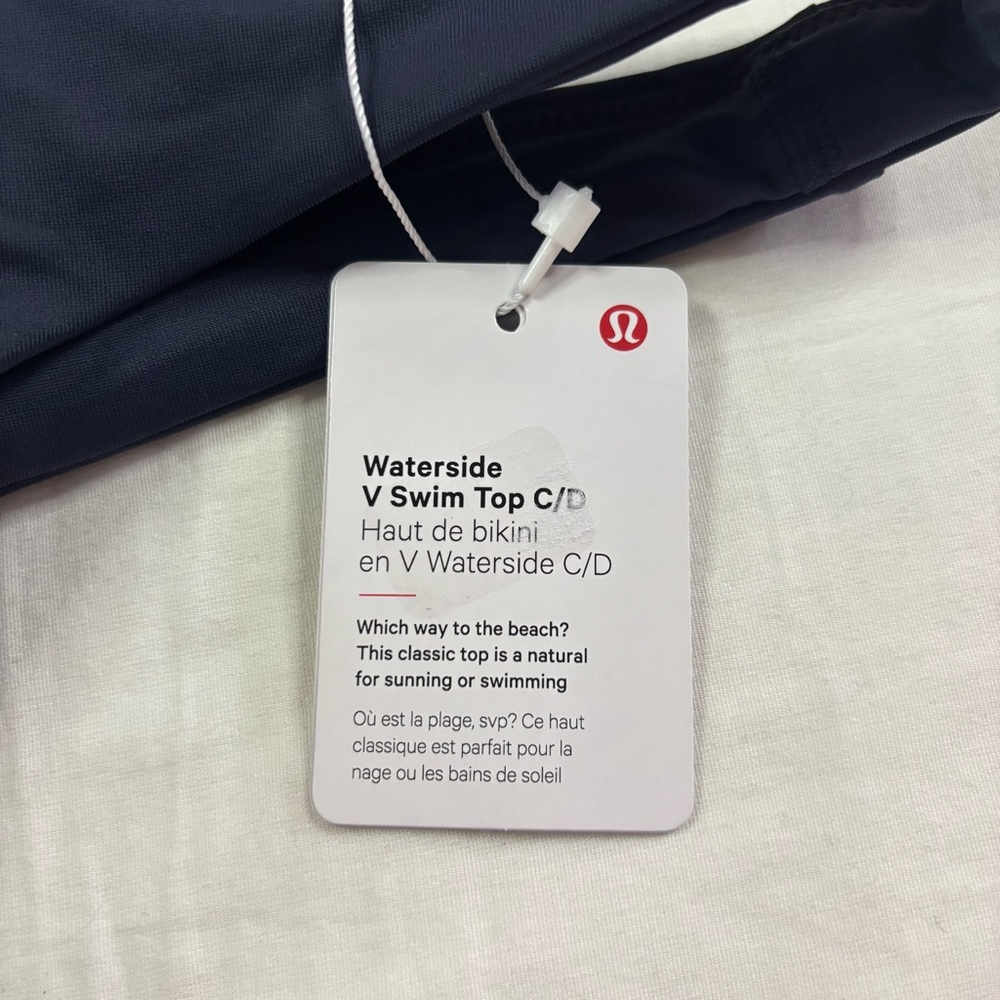 Lululemon Waterside Swim Top C/D TRNV True Navy Blue Bikini Women's Size 4 - Picture 4 of 6